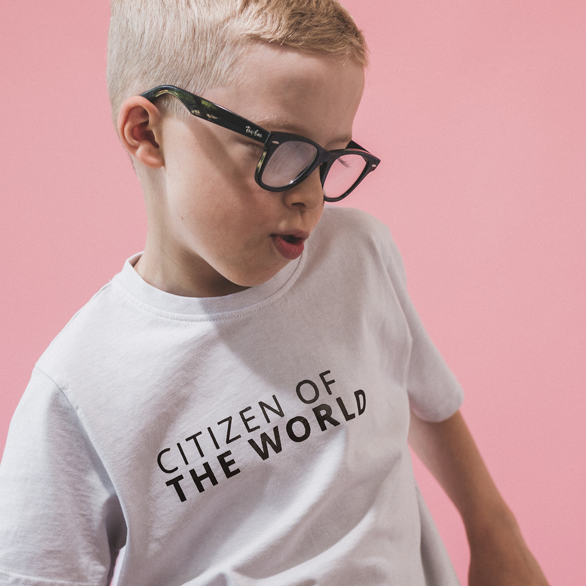 CITIZEN OF THE WORLD Organic Kids T-Shirt Black on White – Dot